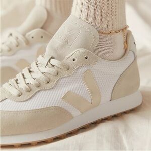 Veja Rio Branco Sneaker in White/Pierre/Natural Size 11.5 NEW